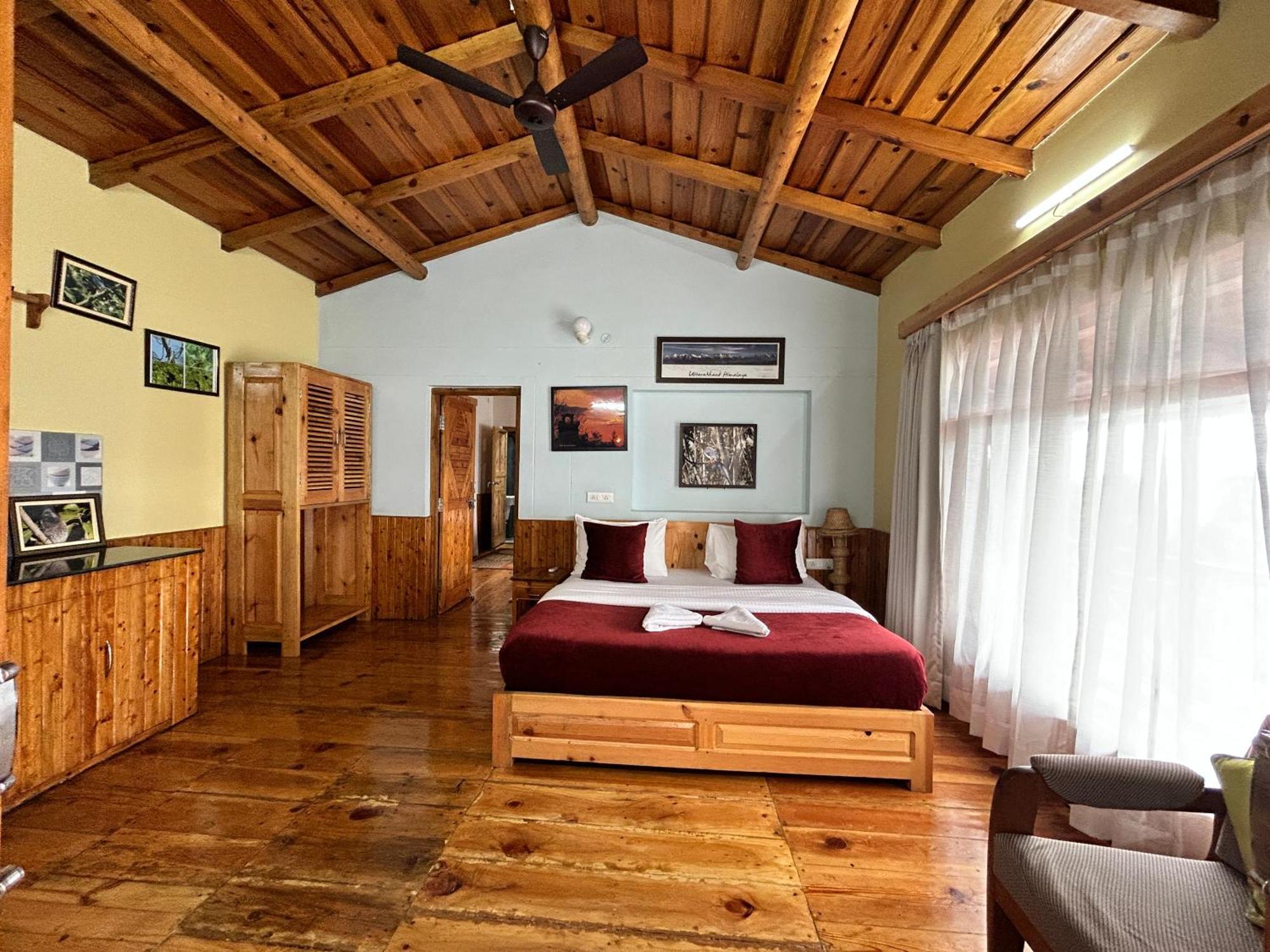 Kasar Himalaya Holiday Resort, Binsar Rd المورا المظهر الخارجي الصورة
