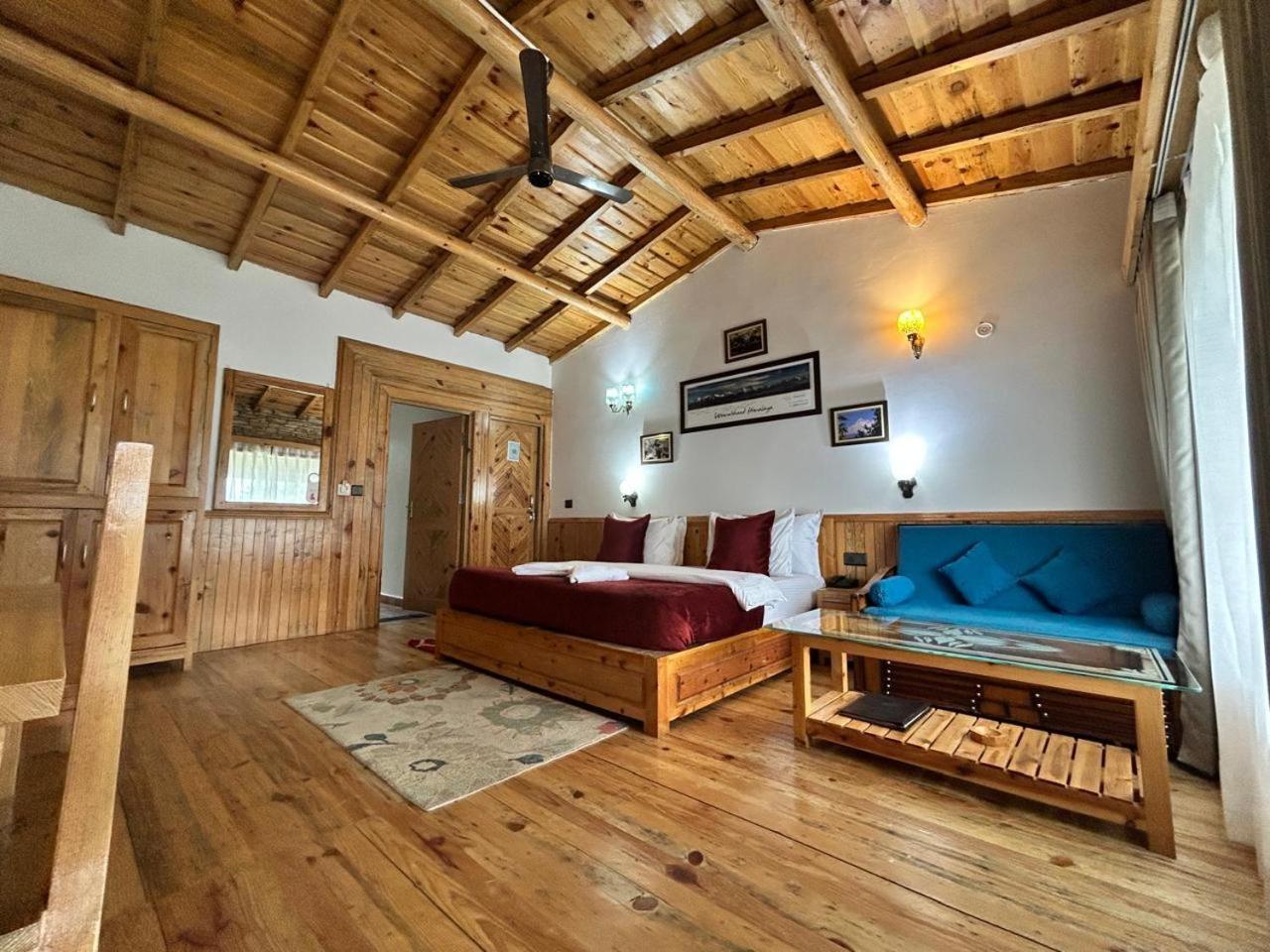 Kasar Himalaya Holiday Resort, Binsar Rd المورا المظهر الخارجي الصورة