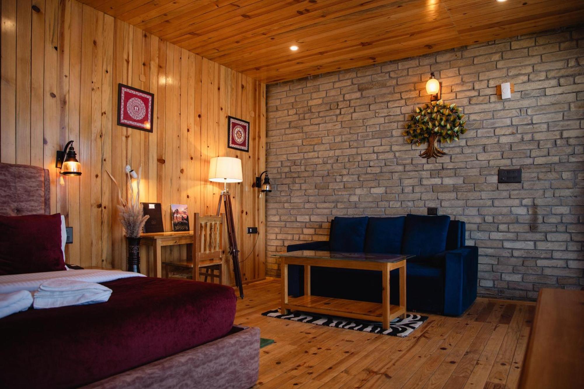 Kasar Himalaya Holiday Resort, Binsar Rd المورا المظهر الخارجي الصورة