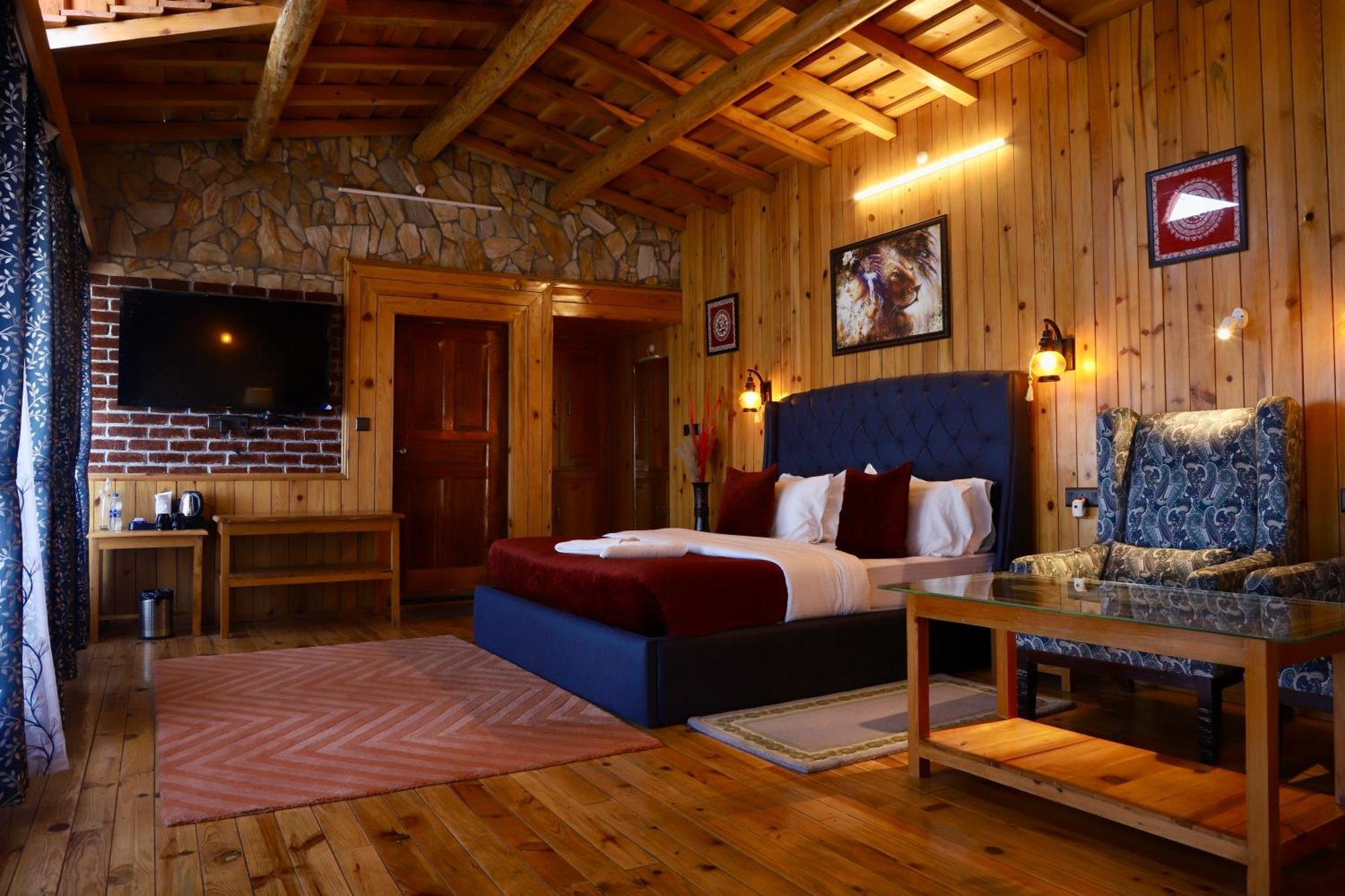 Kasar Himalaya Holiday Resort, Binsar Rd المورا المظهر الخارجي الصورة