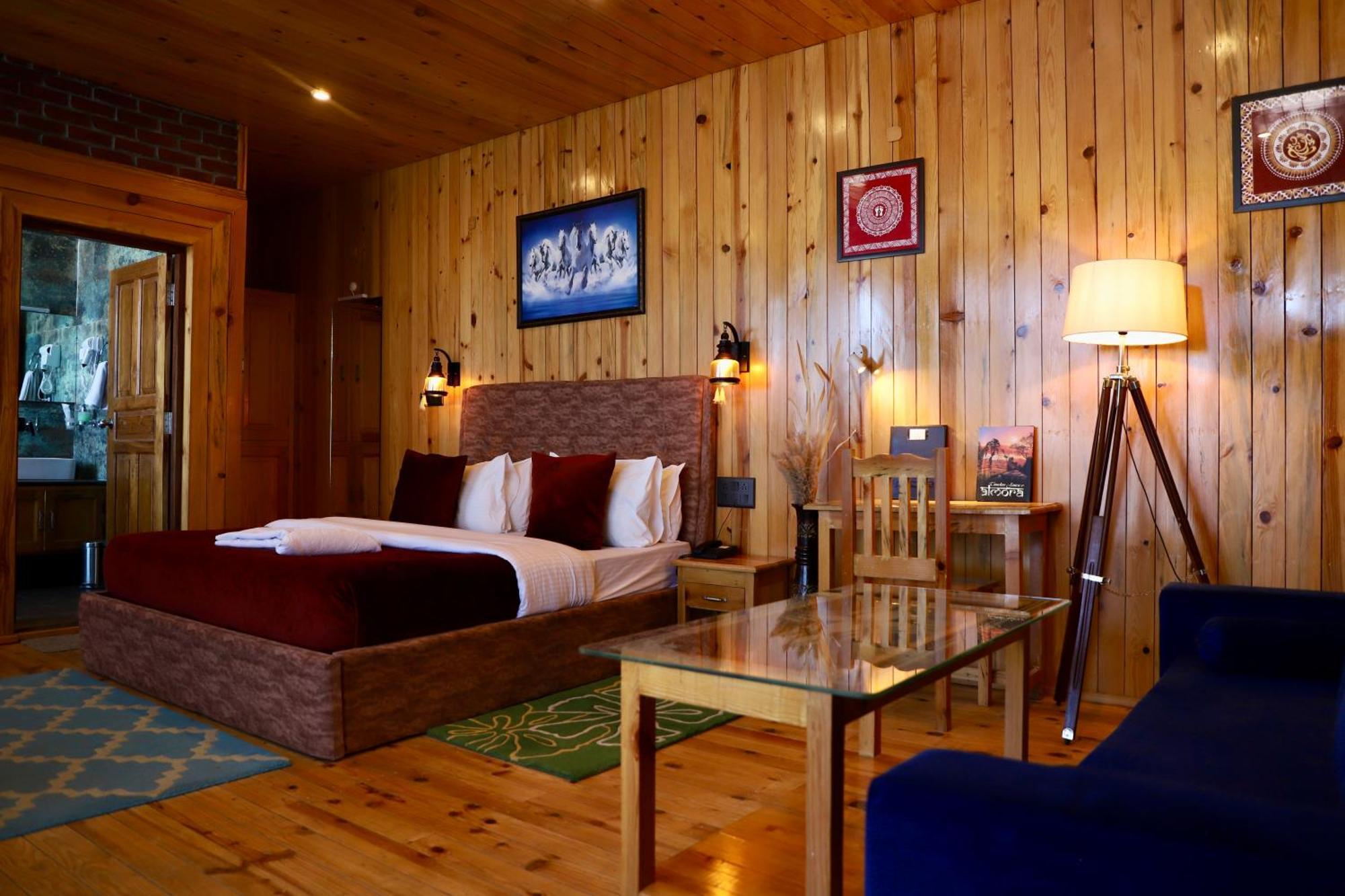 Kasar Himalaya Holiday Resort, Binsar Rd المورا المظهر الخارجي الصورة