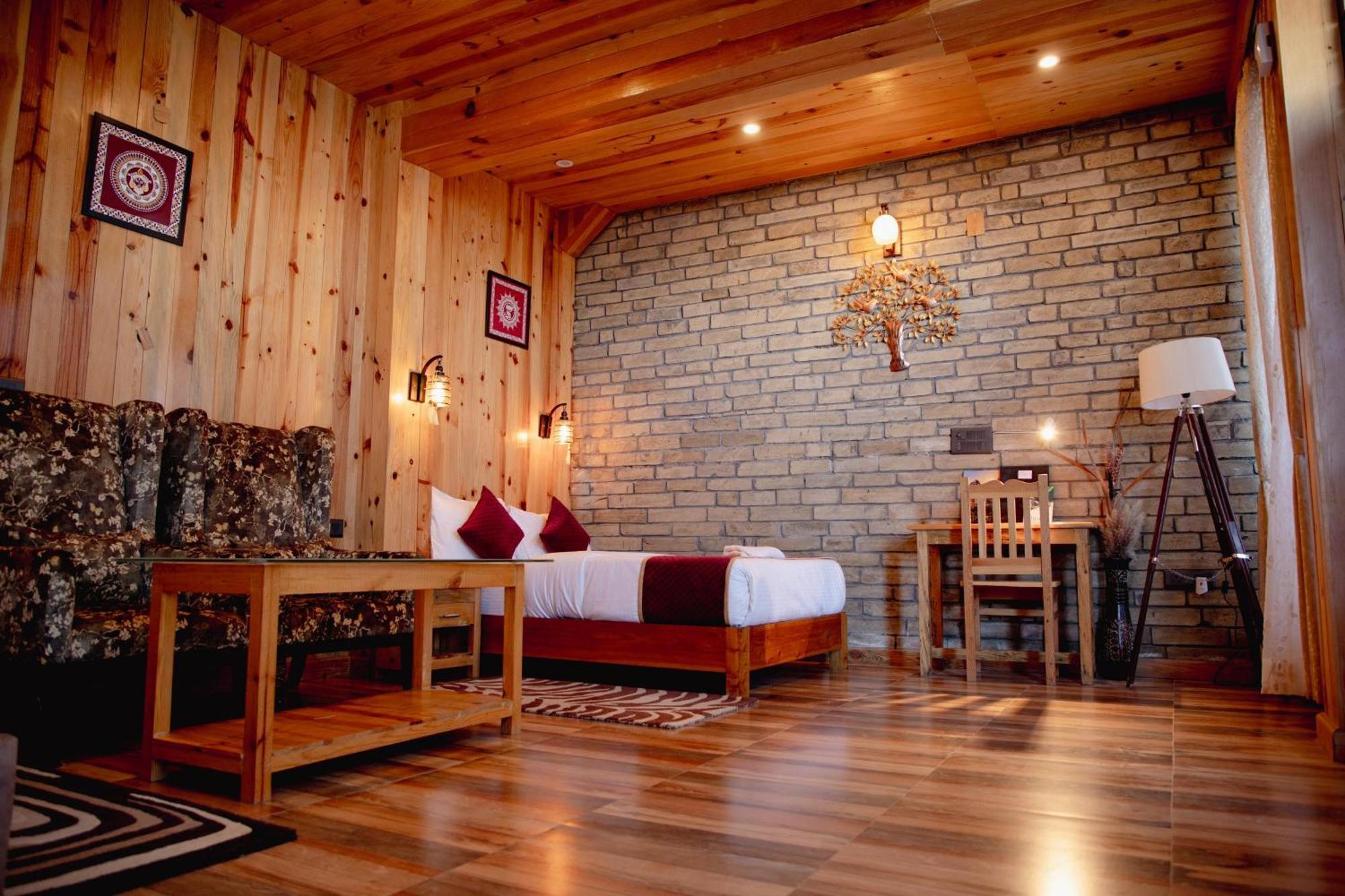 Kasar Himalaya Holiday Resort, Binsar Rd المورا المظهر الخارجي الصورة